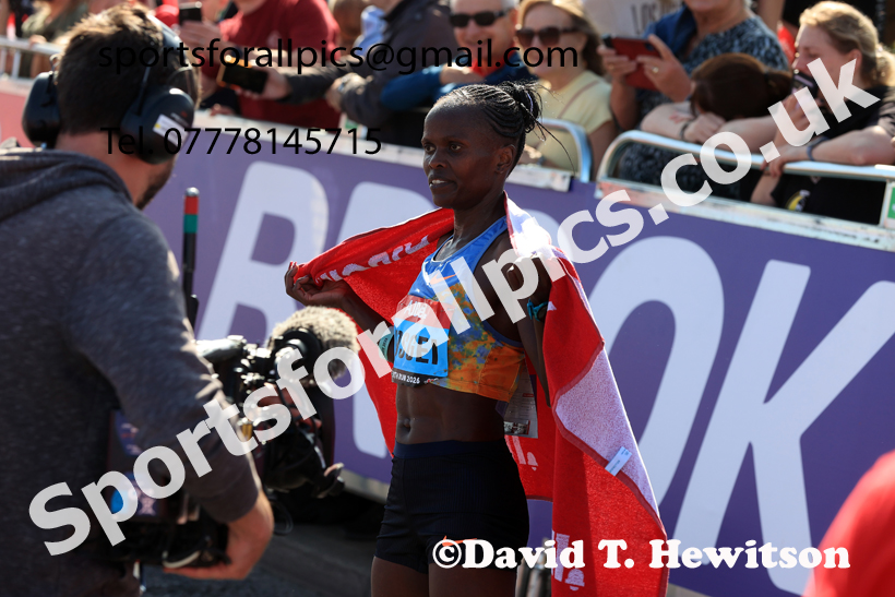 Womens 2026 AJ Bell GNR. Photo: David T. Hewitson/Sports for All Pics
